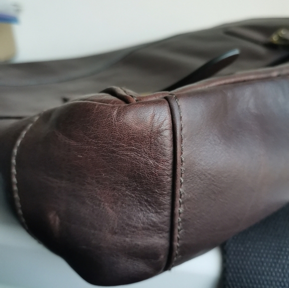 NWOT FOSSIL DISTRESSED LEATHER BRIEFCASE /MESSENGER BAG - Picture 5 of 12